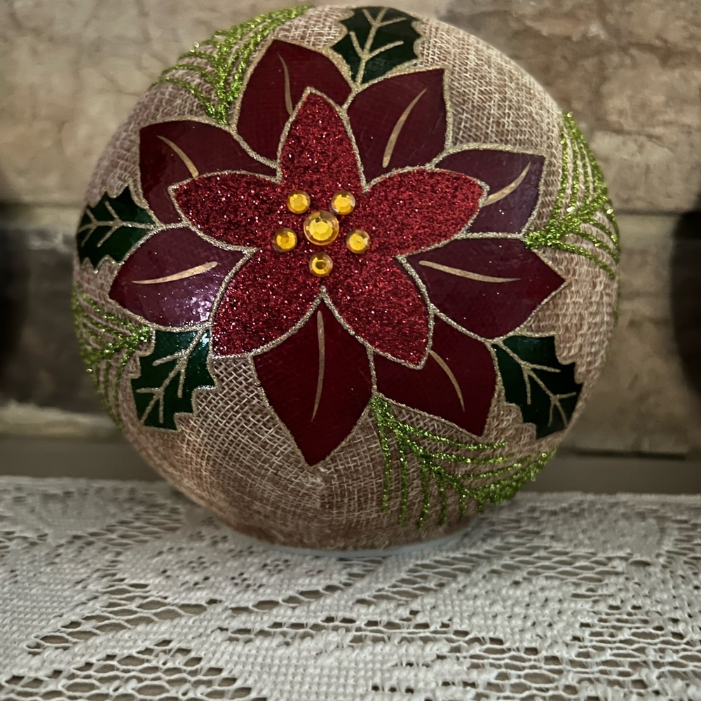 3 Round Burlap Festive Poinsettia lighted Holiday Balls On/off/timer decor - Picture 6 of 8